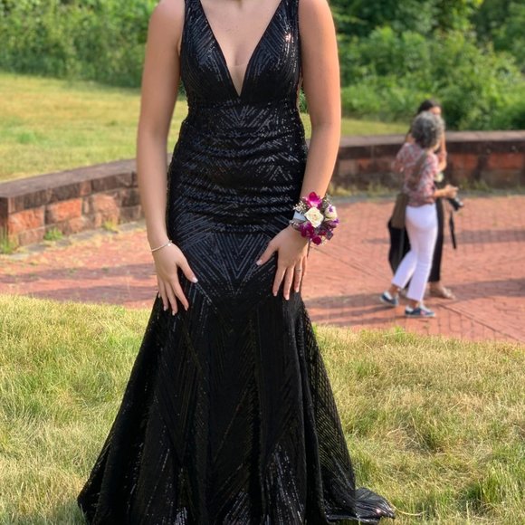 Black Beaded Sequin Prom Formal Dress - Ava Presley - Size 2 - Picture 3 of 8